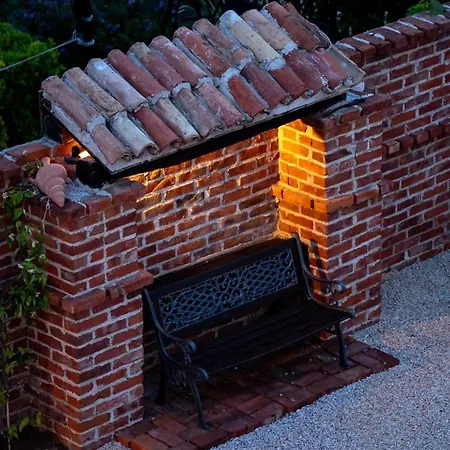 Grguric Apartment Palit