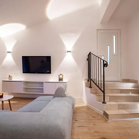 Apartament Christian *