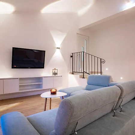 Apartament Christian Palit