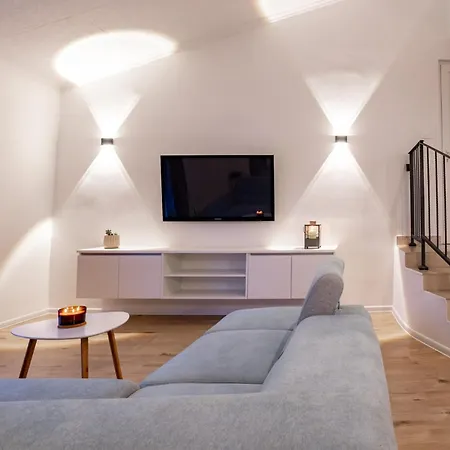 Apartament Christian Palit